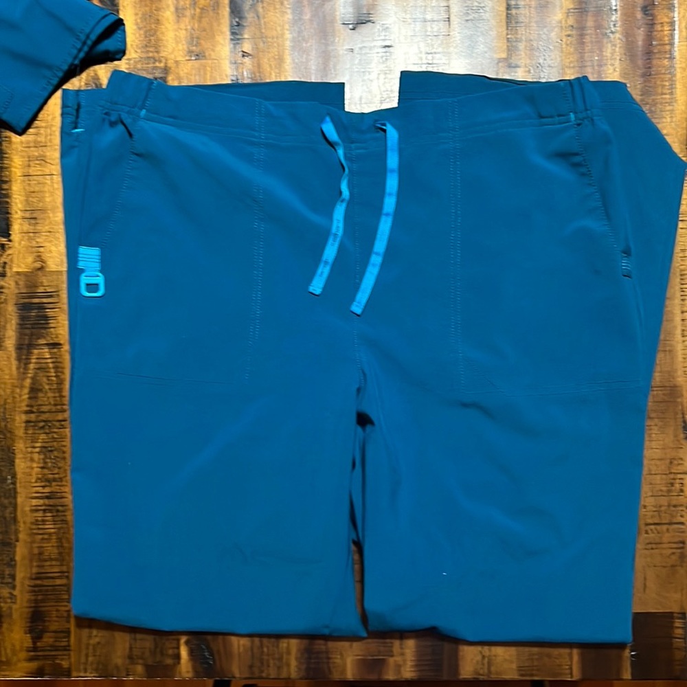 Lightly used Carhartt scrub set